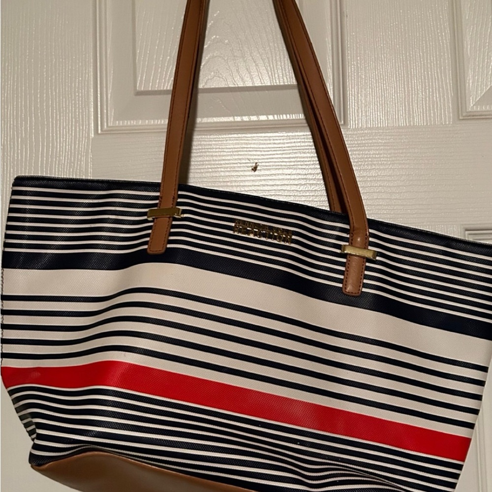 Kenneth Cole shoulder bag